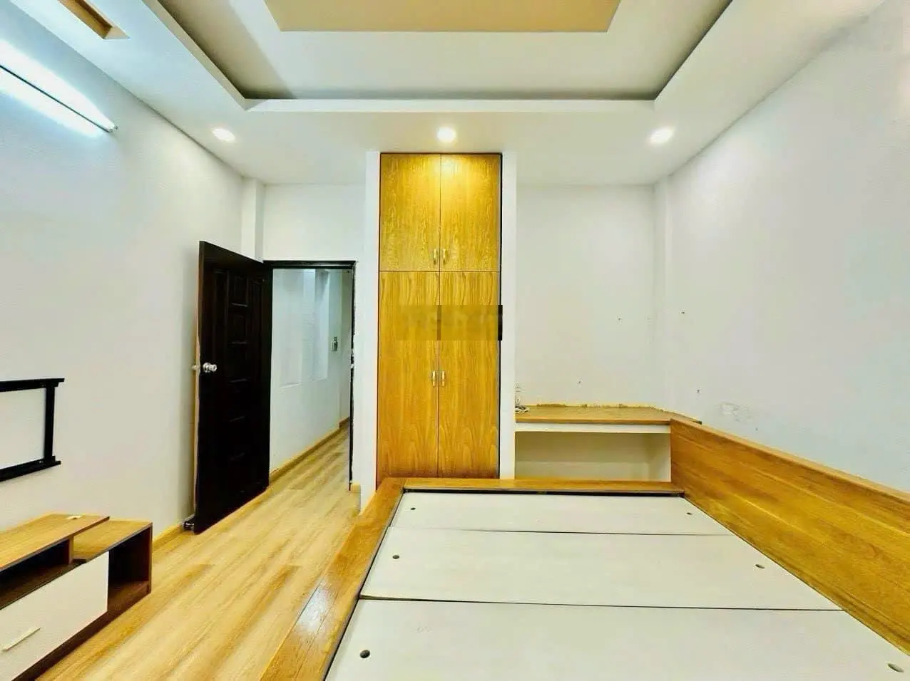 Bán gấp nhà HXH 10m đường Dương Bá Trạc, P2, Q8. Sổ hồng riêng, Giá 2tỷ6/căn 55m2. LH 0336 556 ***