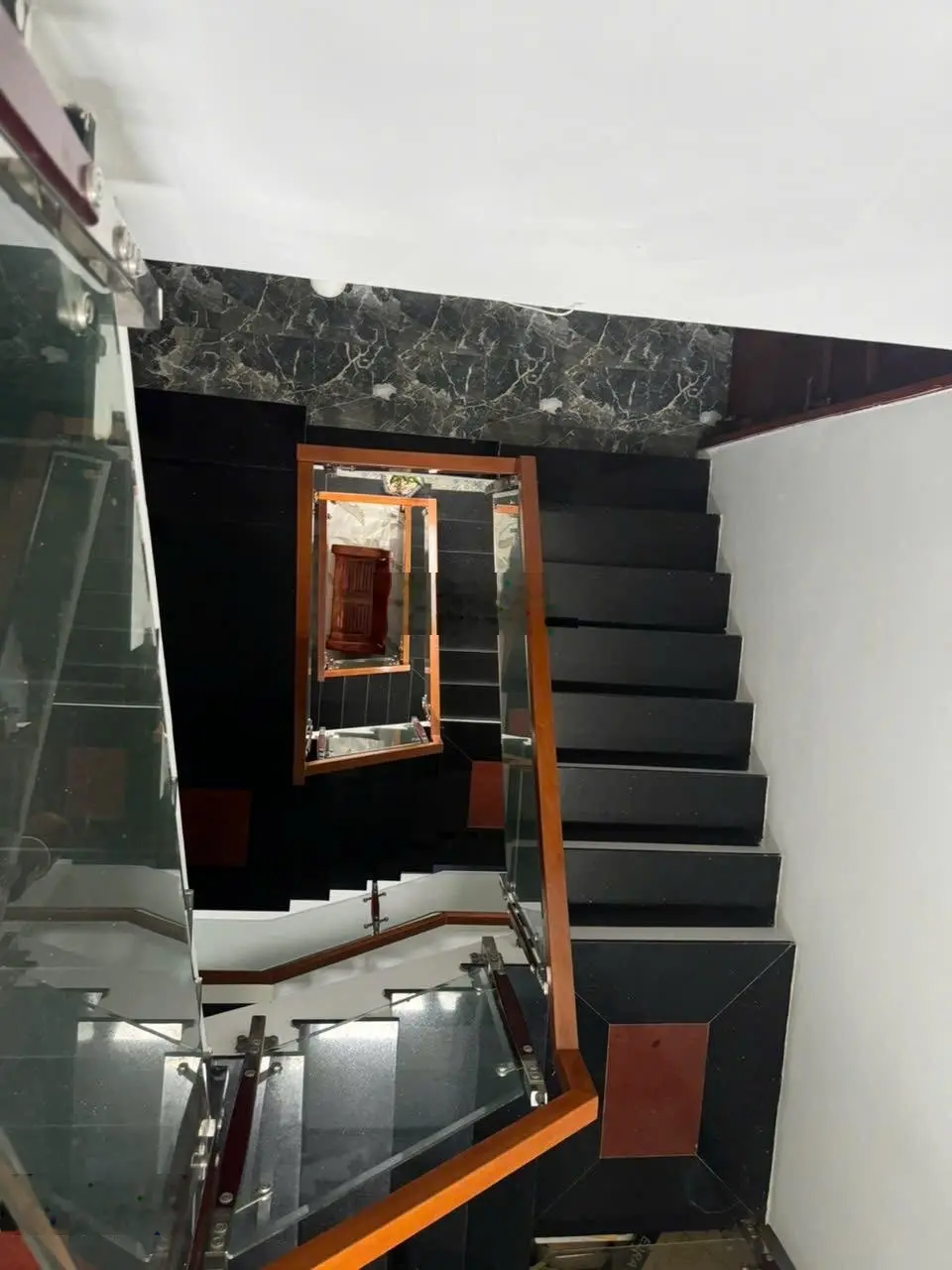 Bán nhà mặt tiền đường 7m5 4 tầng có 7 phòng cho thuê dòng tiền 30tr/th