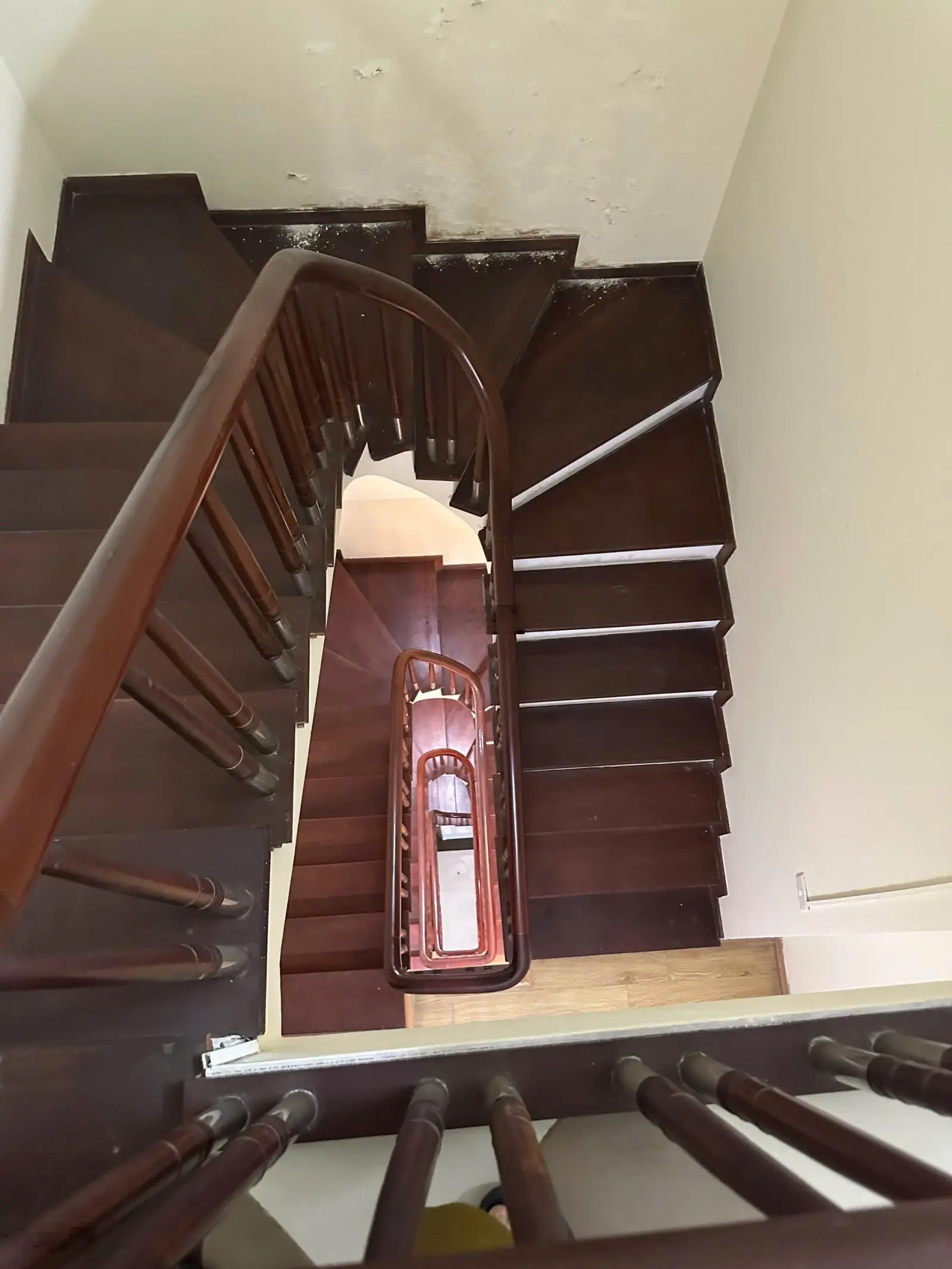 PHỐ VIP NGUYỄN VĂN HUYÊN - Cầu Giấy - vỉa hè ô tô tránh, kinh doanh cực đỉnh 70m2 x 5 tầng x 5m.