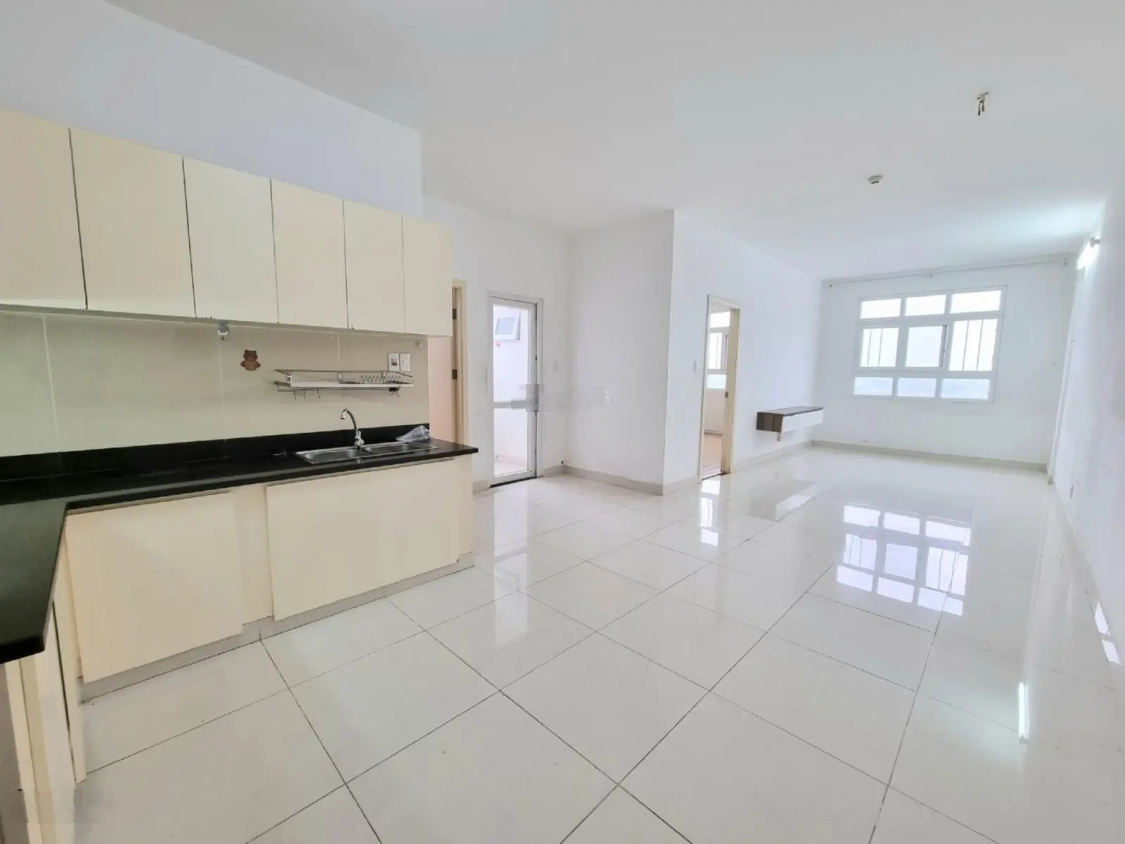 Chung cư Sunview Town Thủ Đức căn góc 2PN giá sốc chỉ 2 tỷ 16 sẵn sổ, nhà mới nguyên mẫu chủ đầu tư