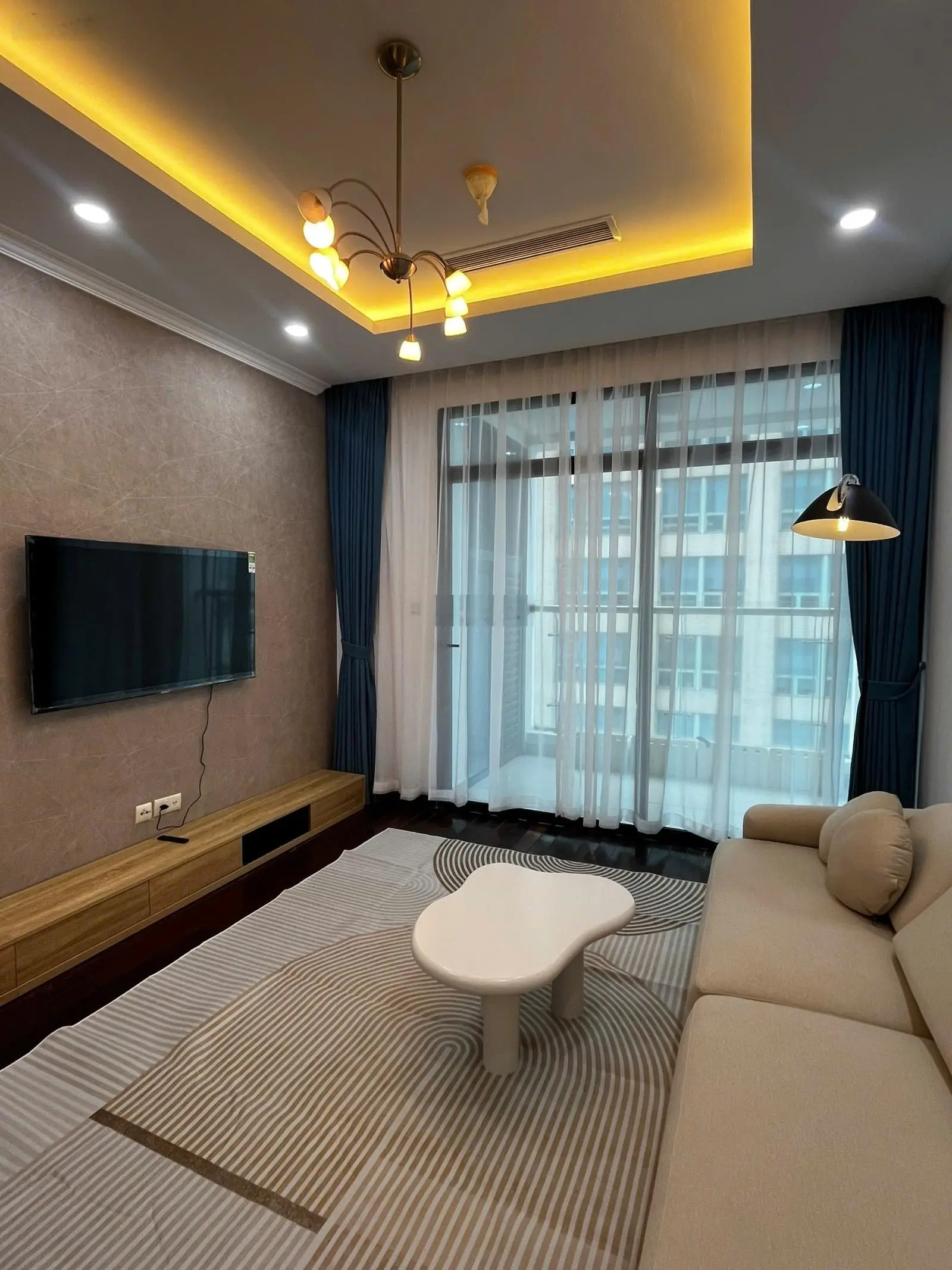 Bán căn hộ 1 phòng ngủ Vincom Bà Triệu