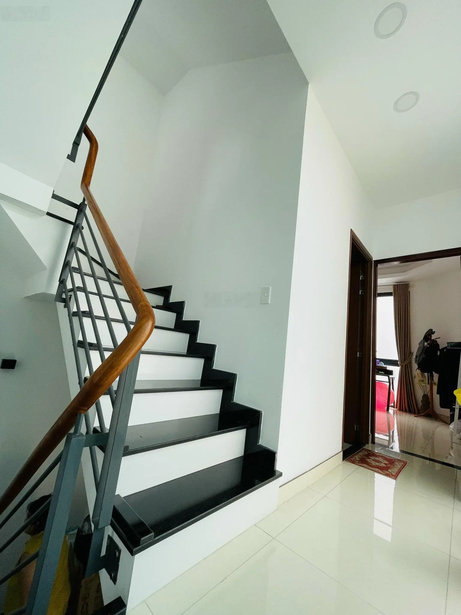 Siêu phẩm nhà đẹp MT Nguyễn Đình Chiểu - KC 6 tầng - DT 4x15 - HĐT 120tr - Giá chỉ 36 tỷ