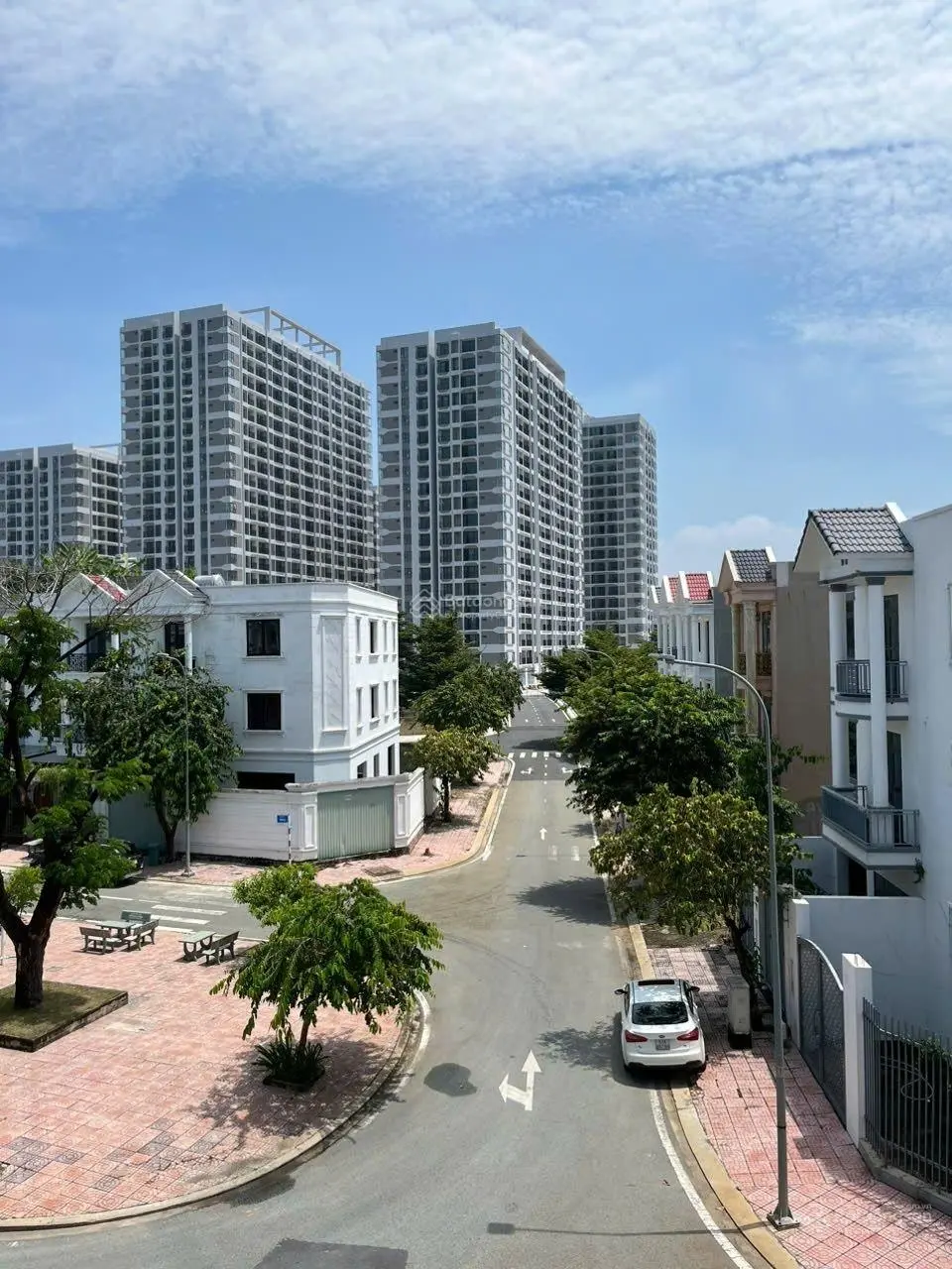 Bán Gấp! Nhà Phố 100m2 giá 7,5 tỷ tại Centana City Quận 9. Mua ngay là đã có lời rồi