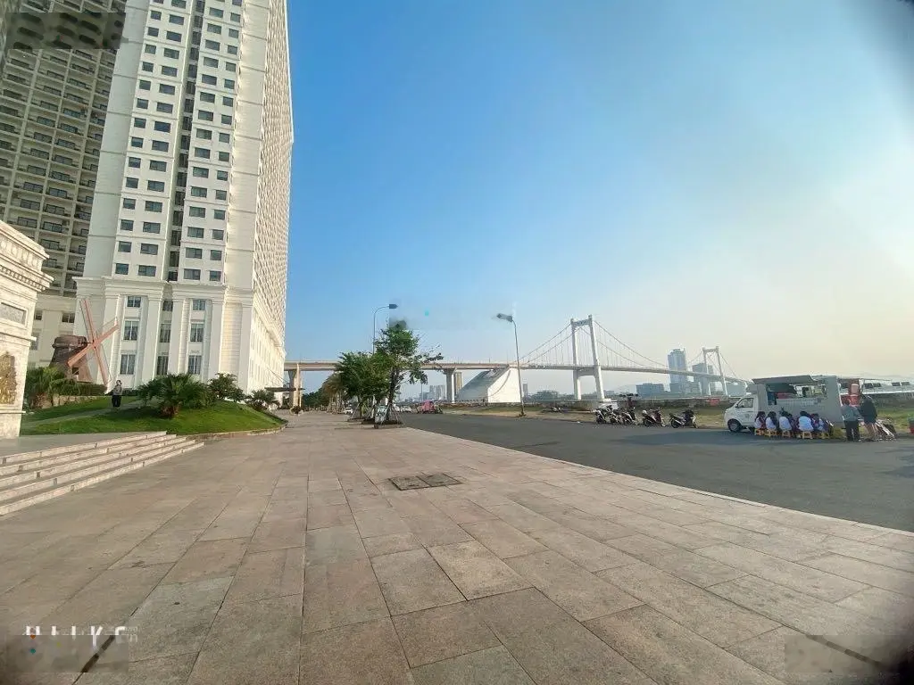 MT Trần Sâm DT 180m2, 1PN, sát khách sạn GolDen bay cách biển chỉ 100m