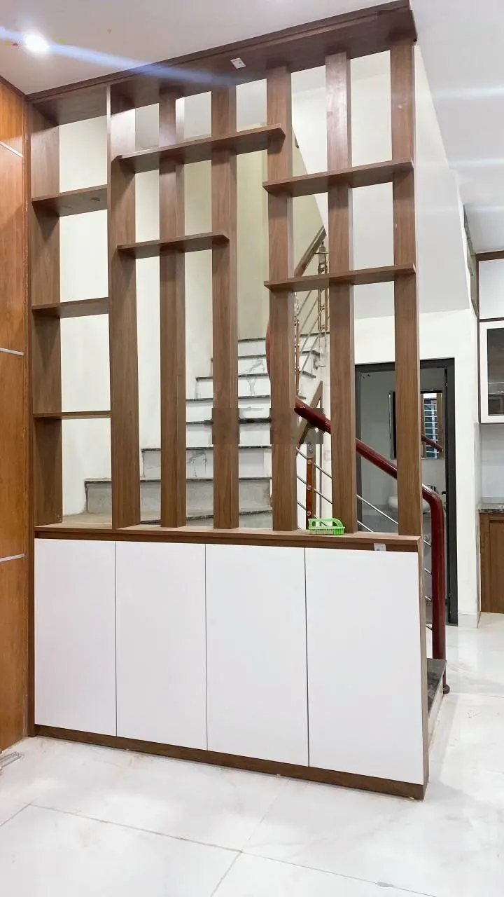Bán nhà mới 5 tầng DT 30m2, giá chỉ 5, x tỷ Phố Quang Tiến, chỉ đúng 100m ra Đại Lộ Thăng Long