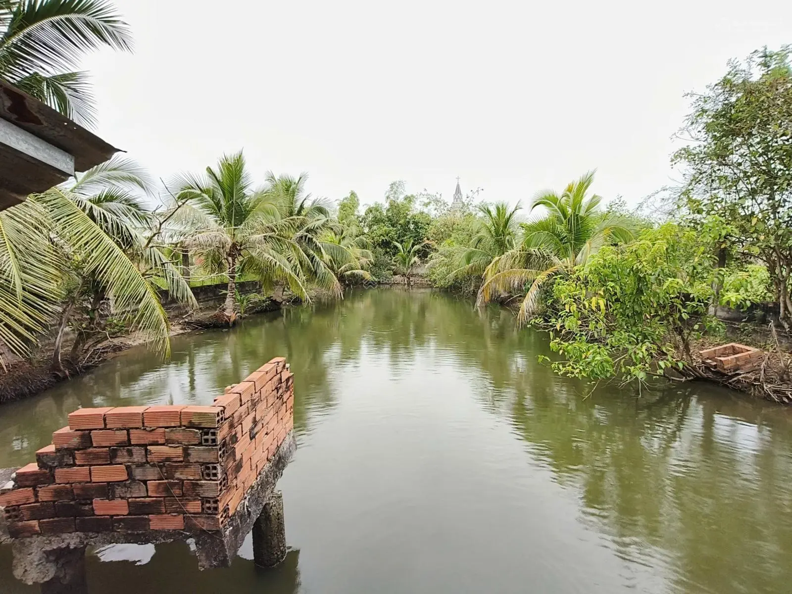 Cần tiền gấp bán nhà giá rẻ tại TT Vĩnh Hưng, Long An thích hợp kinh doanh quán ăn, nhà hàng