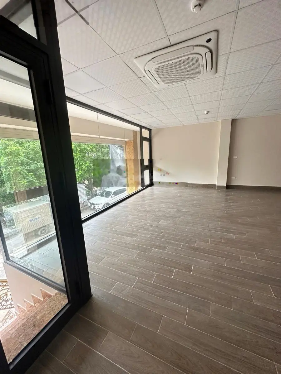 Siêu đẹp! Phân lô, ngõ thông ô tô tránh, KD Nguyên Hồng, gara, vỉa hè 2 bên, thang máy. 63m2*8T