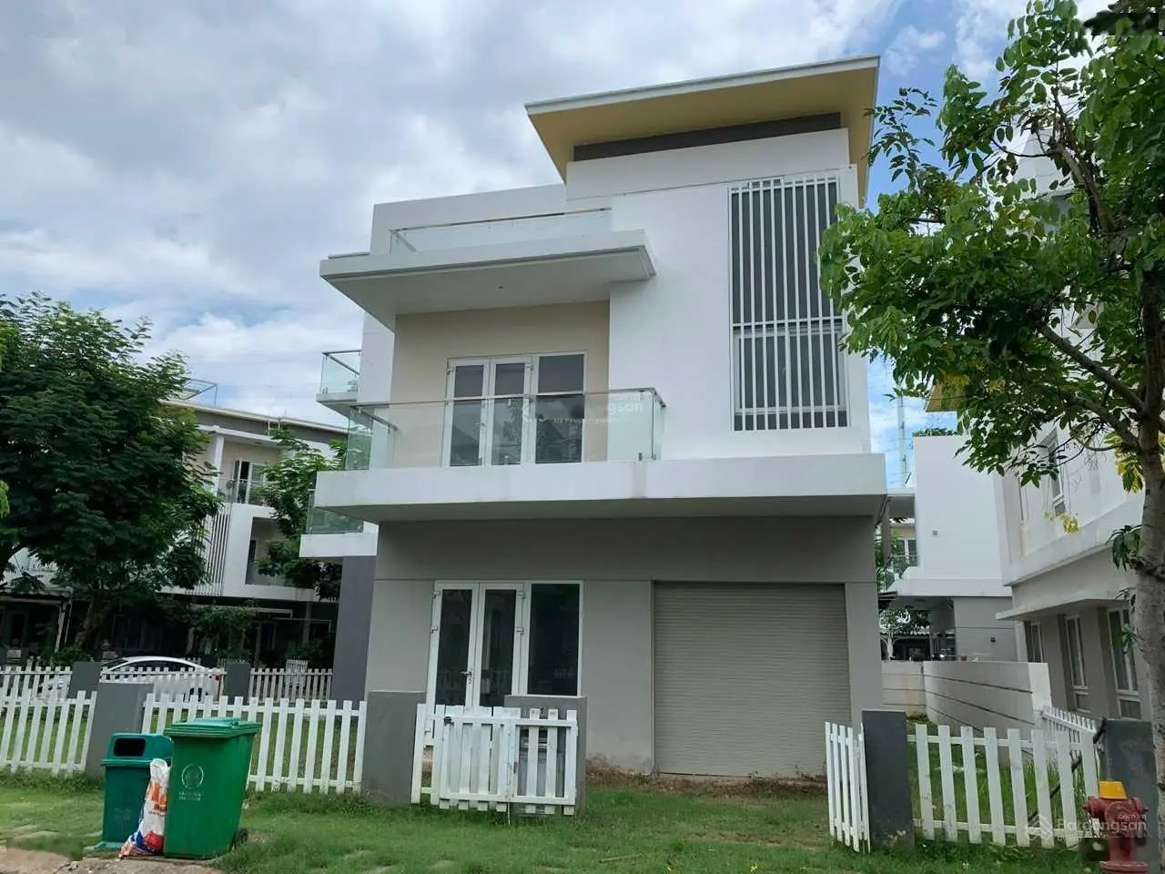 Bán nhà Melosa Garden Khang Điền biệt thự đơn lập 355.5m2, 21x18m, giá 26 tỷ, 0902 442 ***