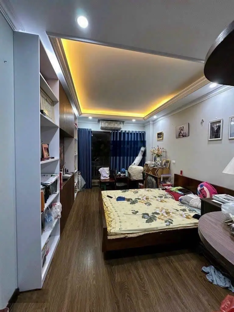 Bán nhà mặt phố Hoàng Mai - thang máy - kinh doanh. DT 37m2 x 6 tầng - nhỉnh 8.5 tỷ