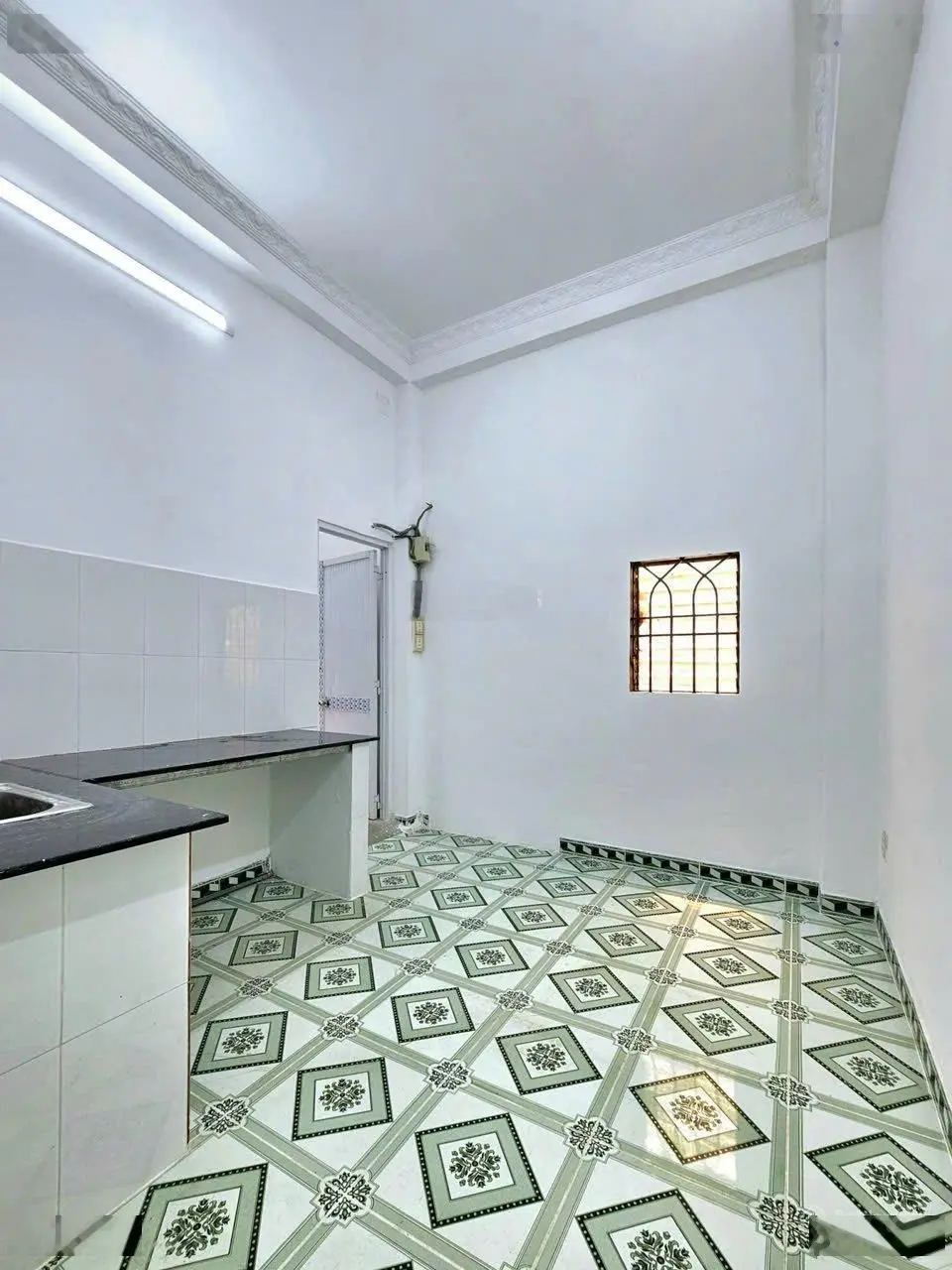 Bán nhà 1 trệt, 2 lầu SHR 4,2x13m. Hẻm Huỳnh Tấn Phát, P.Tân Thuận Tây, Quận 7 (cách MT chỉ 50m)