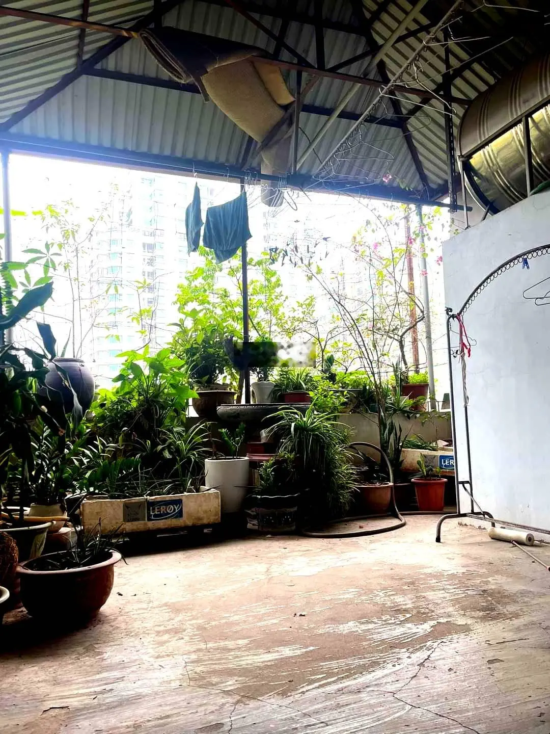Giá đầu tư. Đất Phạm Văn Đồng, Cầu Giấy -50m mặt tiền 5 m- tặng nhà 2 tầng - Sổ đỏ CC
