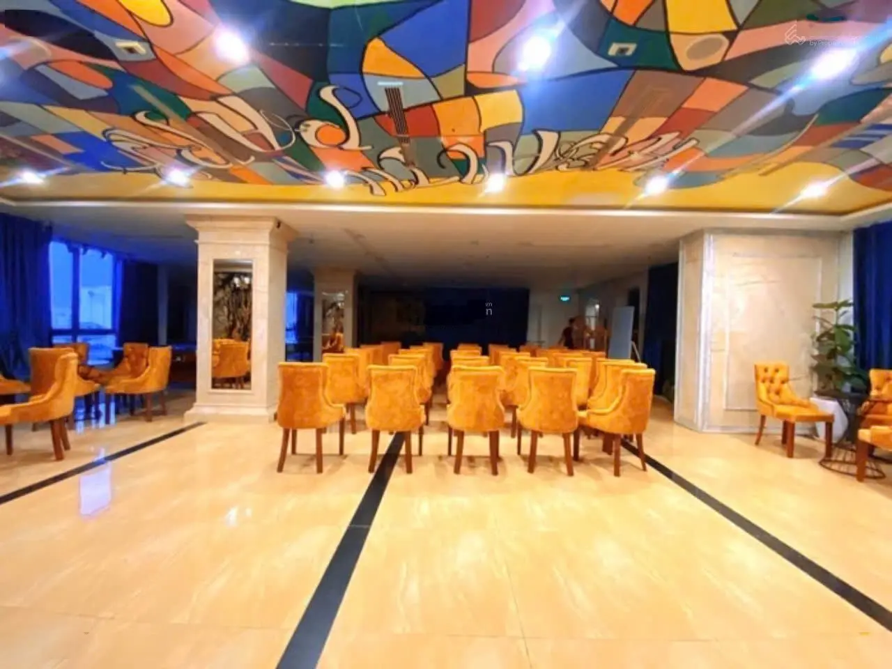 Bán khách sạn 5 sao - Mặt tiền khủng - Diện tích lớn 520m2 10 tầng Cầu Giấy 250 tỷ
