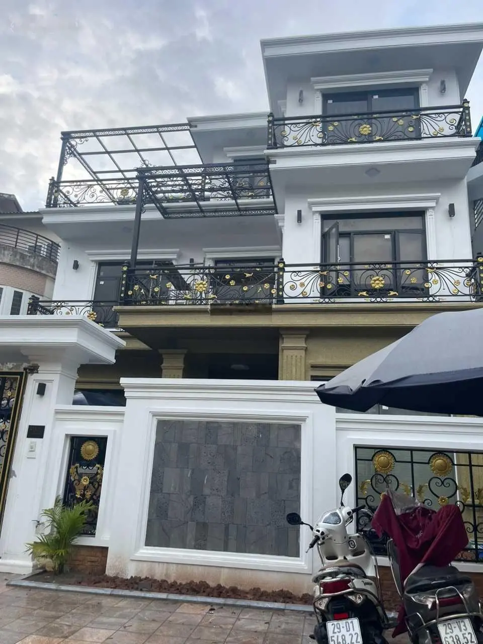 Em bán biệt thự Tân Tây Đô S: 204m2, full nội thất xịn, vị trí kinh doanh đẹp. Gần đường to