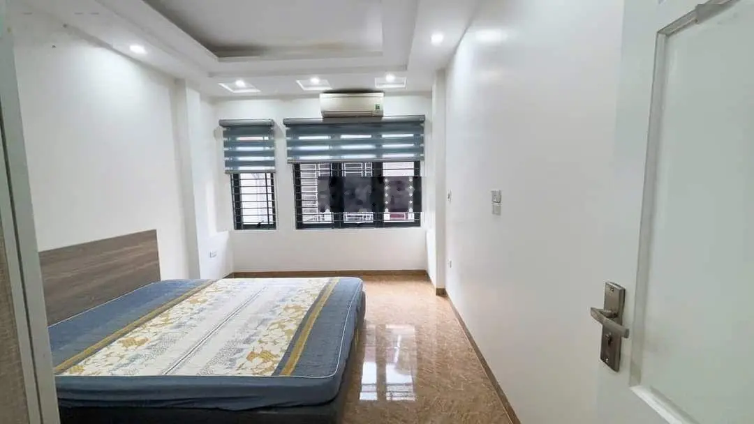 SẴN SÀNG SANG TÊN NHÀ MỚI Đội Nhân 43m 5 tầng Mt 3.5m giá chưa đến 11.6 tỷ