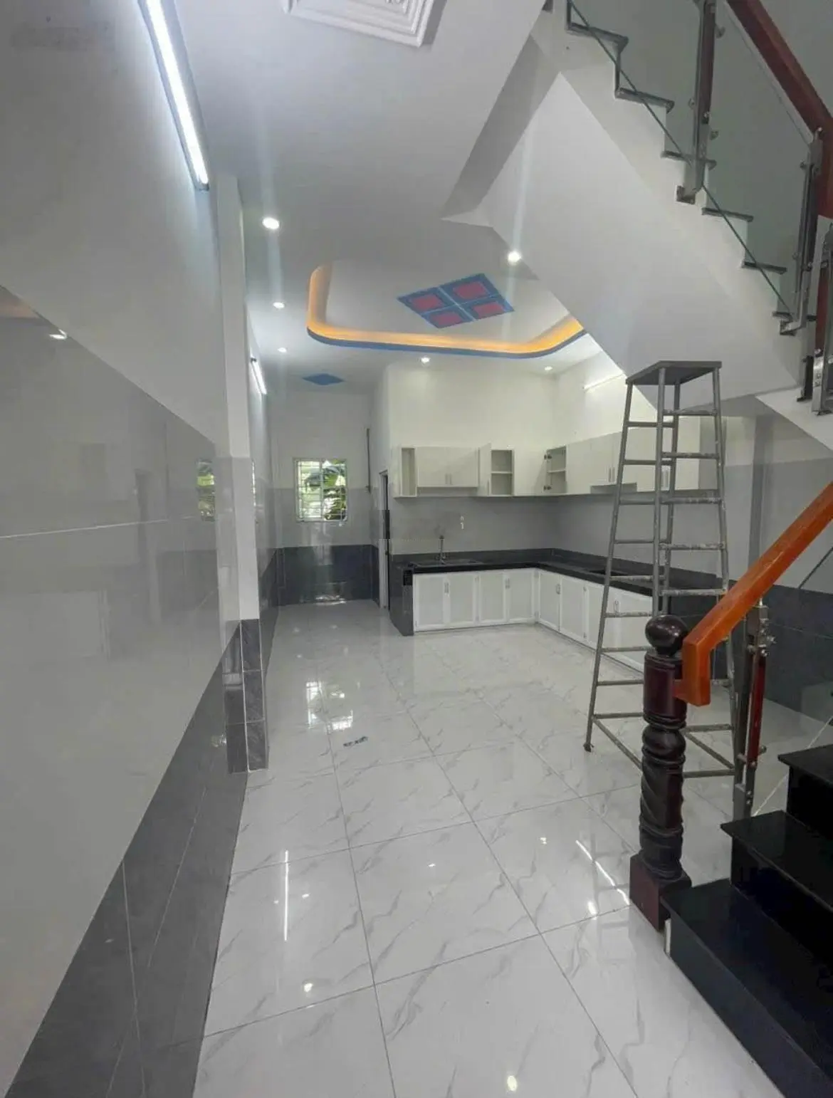 Chính chủ cần bán gấp căn nhà 60m2 SHR ngay đường Lê Văn Quới, cách Ngã tư Bốn Xã 3 phút nhỉnh 2tỷ