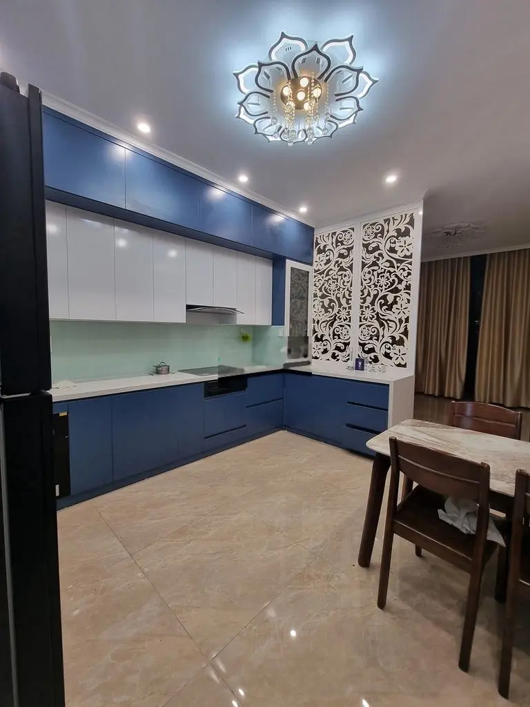 Cần bán gấp nhà phố Duy Tân 60m2, 7T, thang máy full nội thất,ô tô