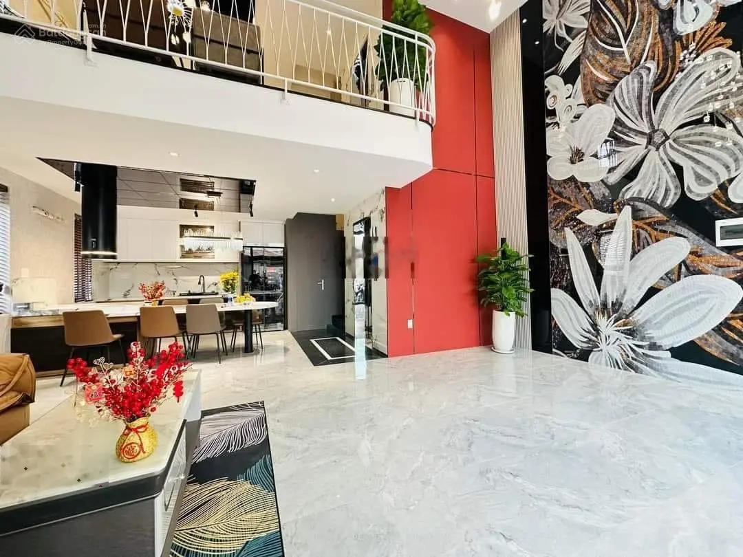 Căn duy nhất - hàng hiếm! Nhà Cách Mạng Tháng 8, P. 11, Q. 3, DT: 90m2,giá 3 tỷ 650 Sổ hồng riêng