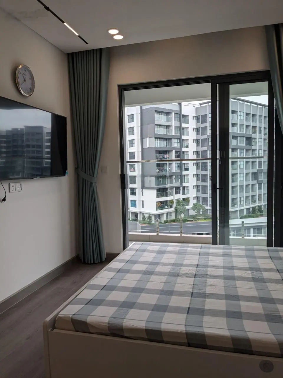 Bán gấp Diamond Alnata 2PN - 2WC(86m2) view nội khu cực đẹp, bao phí quản lý 6 năm