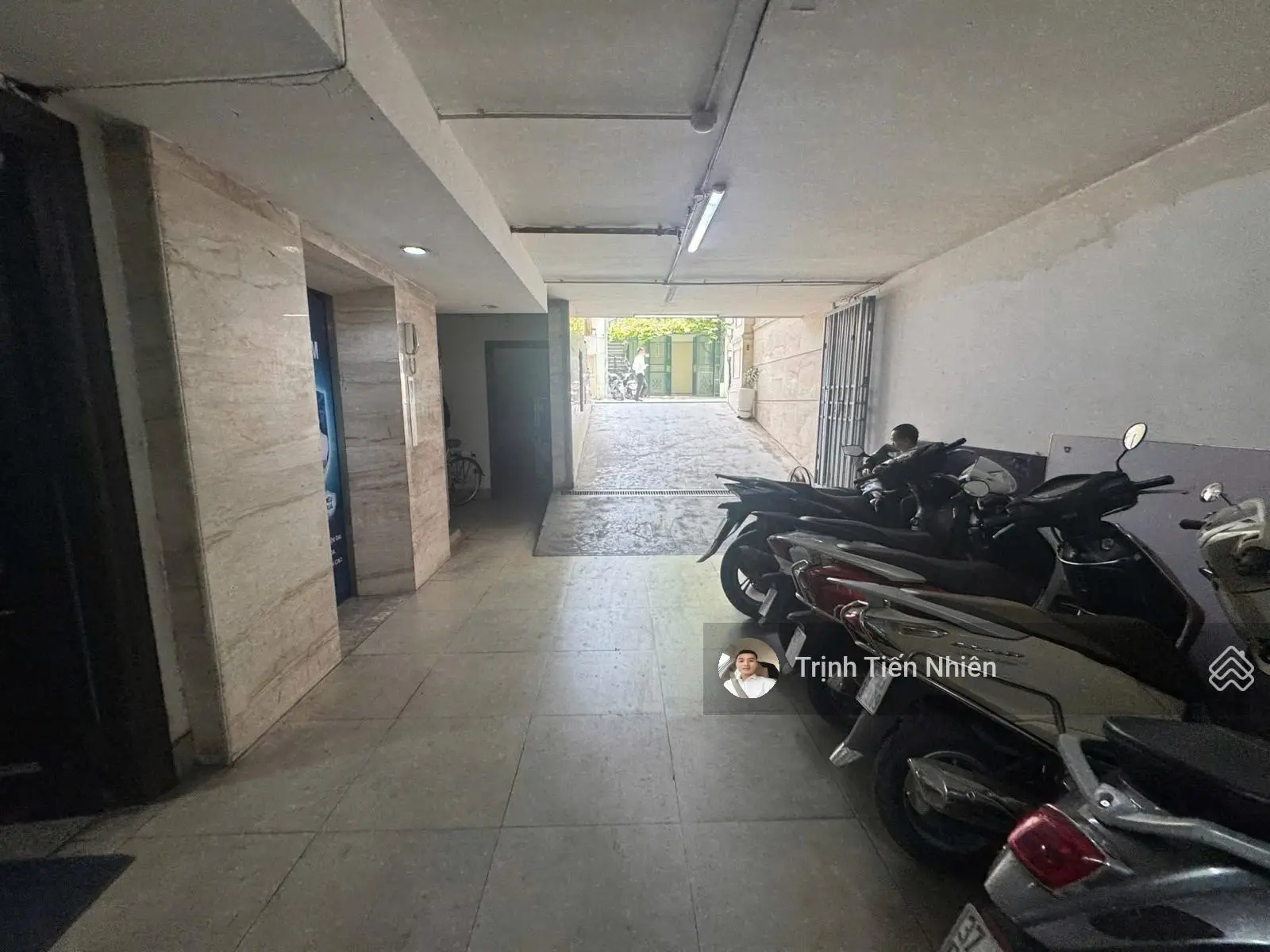 Bán toà nhà 12 tầng mặt phố Bùi Thị Xuân gần ngã tư Trần Nhân Tông 1 sổ 1 chủ đã hoàn công cực đẹp