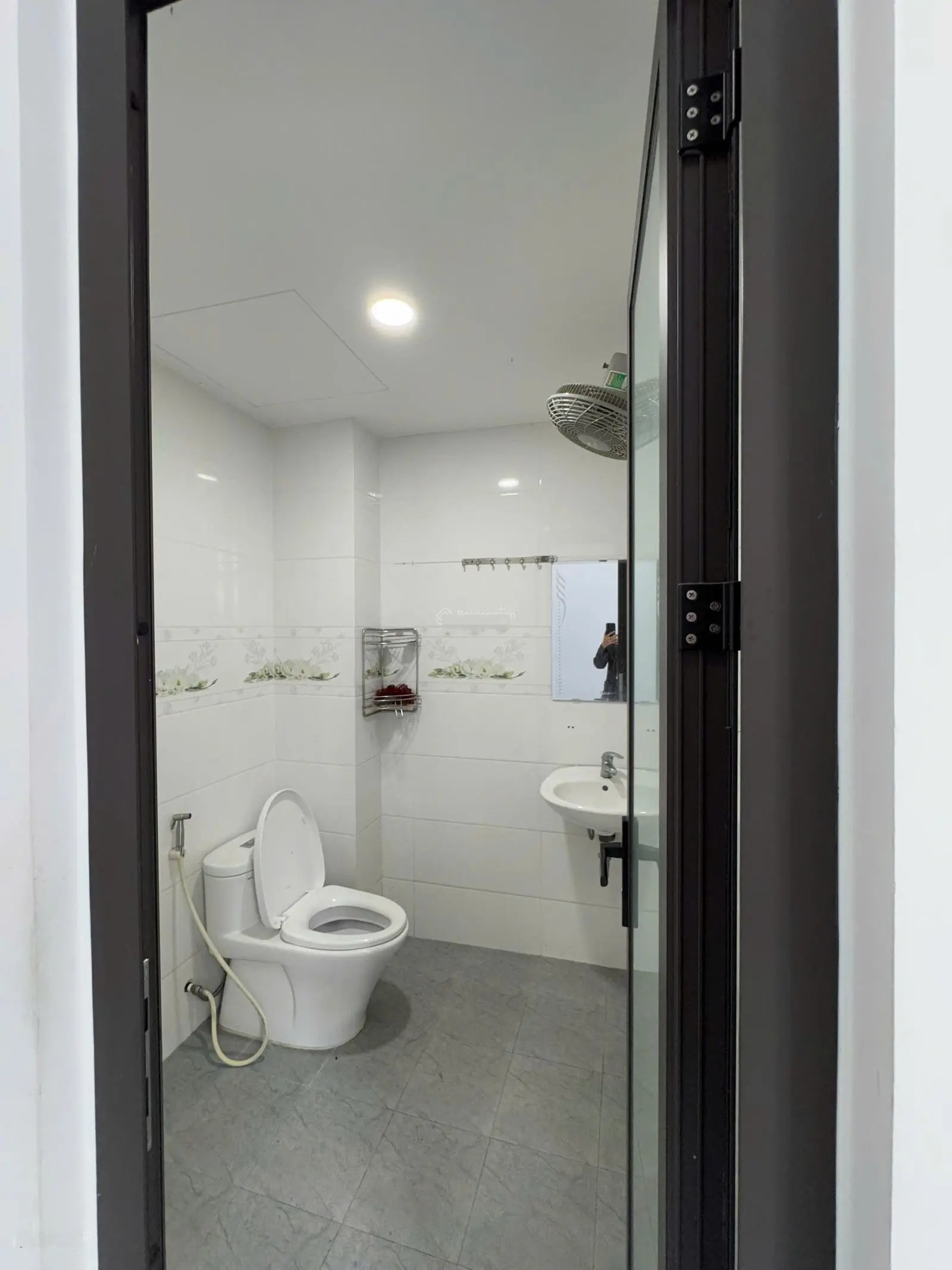 Chính chủ! Bán nhà 3 tầng 3 mặt kiệt, mới xây, sát đường Ngô Quyền gần Cầu Rồng, Sơn Trà - 5PN