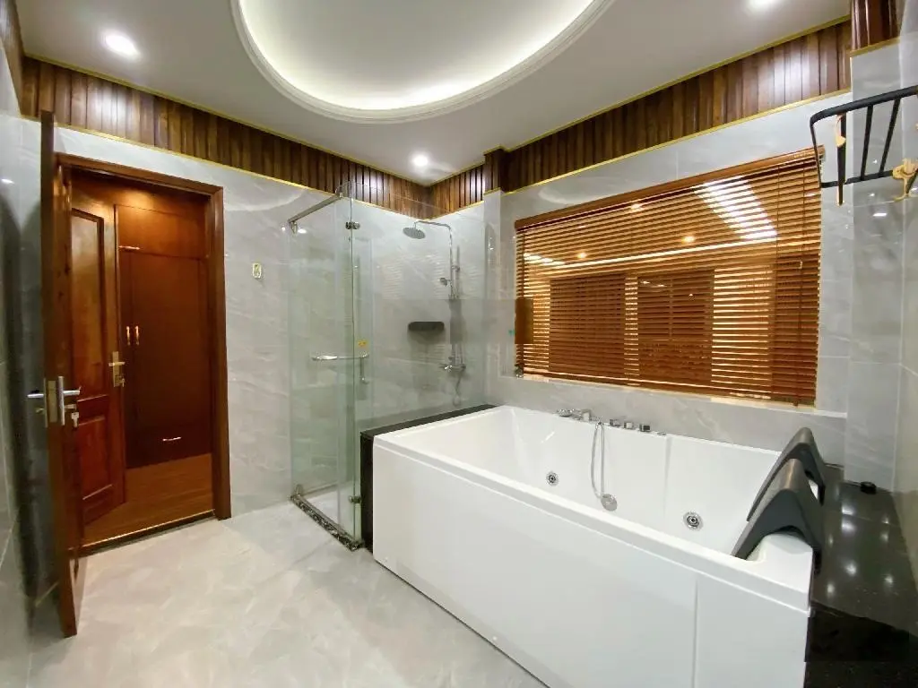 Bán nhà mặt phố Đình Thôn Mỹ Đình 100m2 9 tầng thang máy HS thuê 160tr/tháng, giá 39 tỷ (TL)