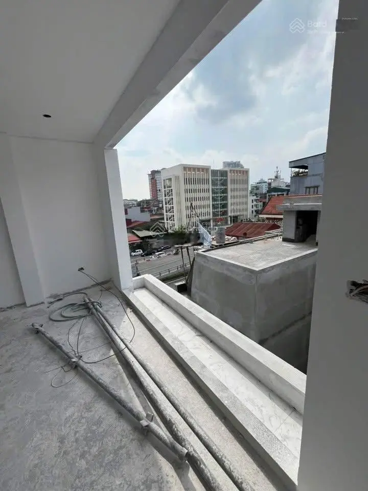 Bán nhà phố Hồng Tiến, DT 55m2 * m tiền 4.65m * 6 tầng thang máy, sau 1 nhà ra mặt phố kinh doanh