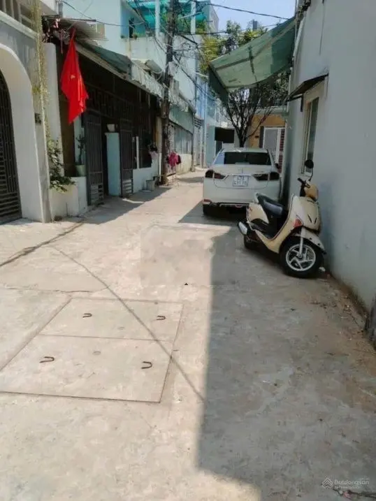 Bán nhà kiệt 2 ô tô tránh nhau Tô Hiệu-thông Ngô Chân Lưu Hoà Minh.
