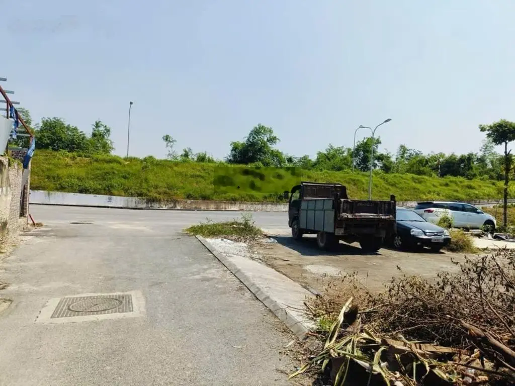 Bán mảnh đất phúc lợi, long biên, dt42m2, mt4m, gần ôtô, gần trường các cấp, thuận tiện giao thông
