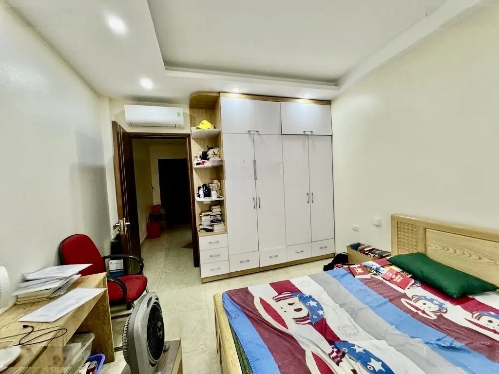 Bán gấp nhà ngọc thuỵ 43m2-hơn 7 tỷ-ô tô-full nội thất-pháp lý rỏ ràng-trung tâm-gần công viên