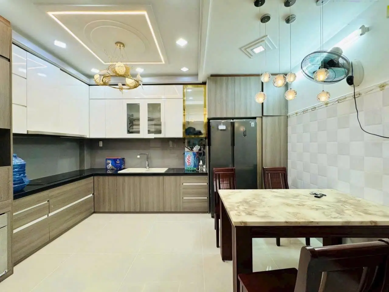 Bán nhà có hđ thuê 12tr/tháng. chiến thắng p9 phú nhuận. 45m2/1tỷ900. hẻm ô tô shr chính chủ