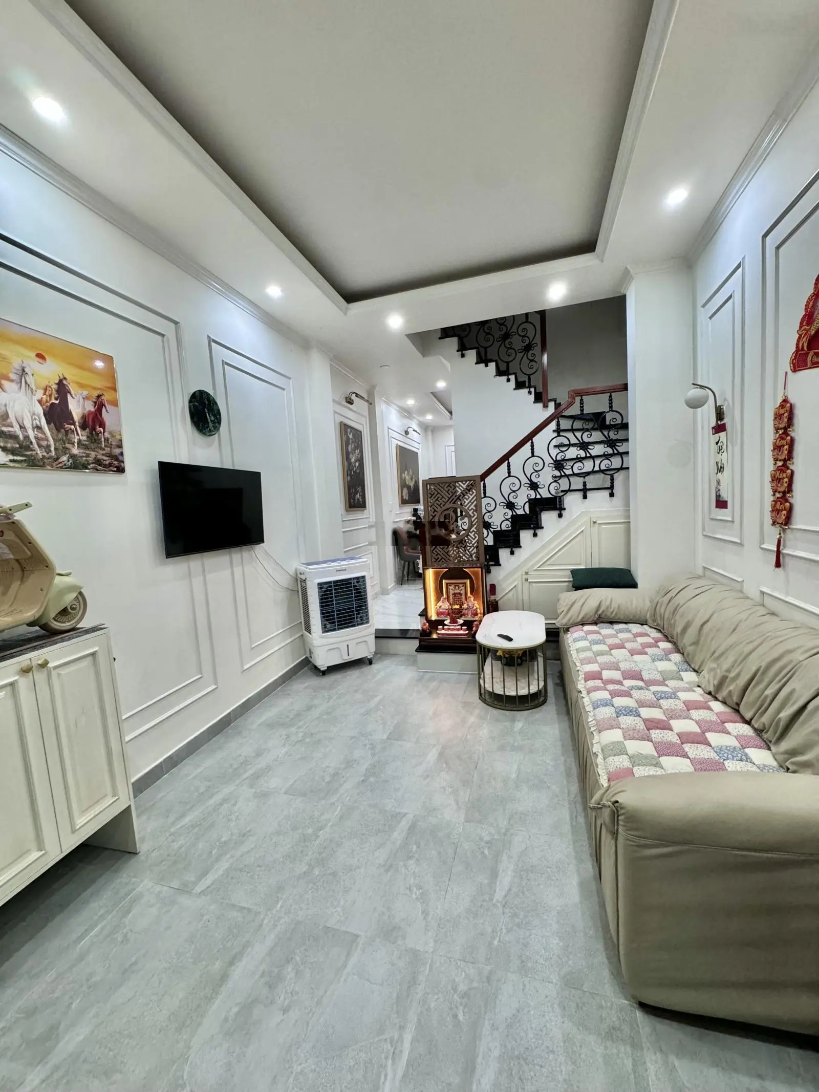 Bán nhà riêng 4PN, 4WC, 35m2 tại Âu Cơ, Phường 10, Tân Bình, 5,6 tỷ