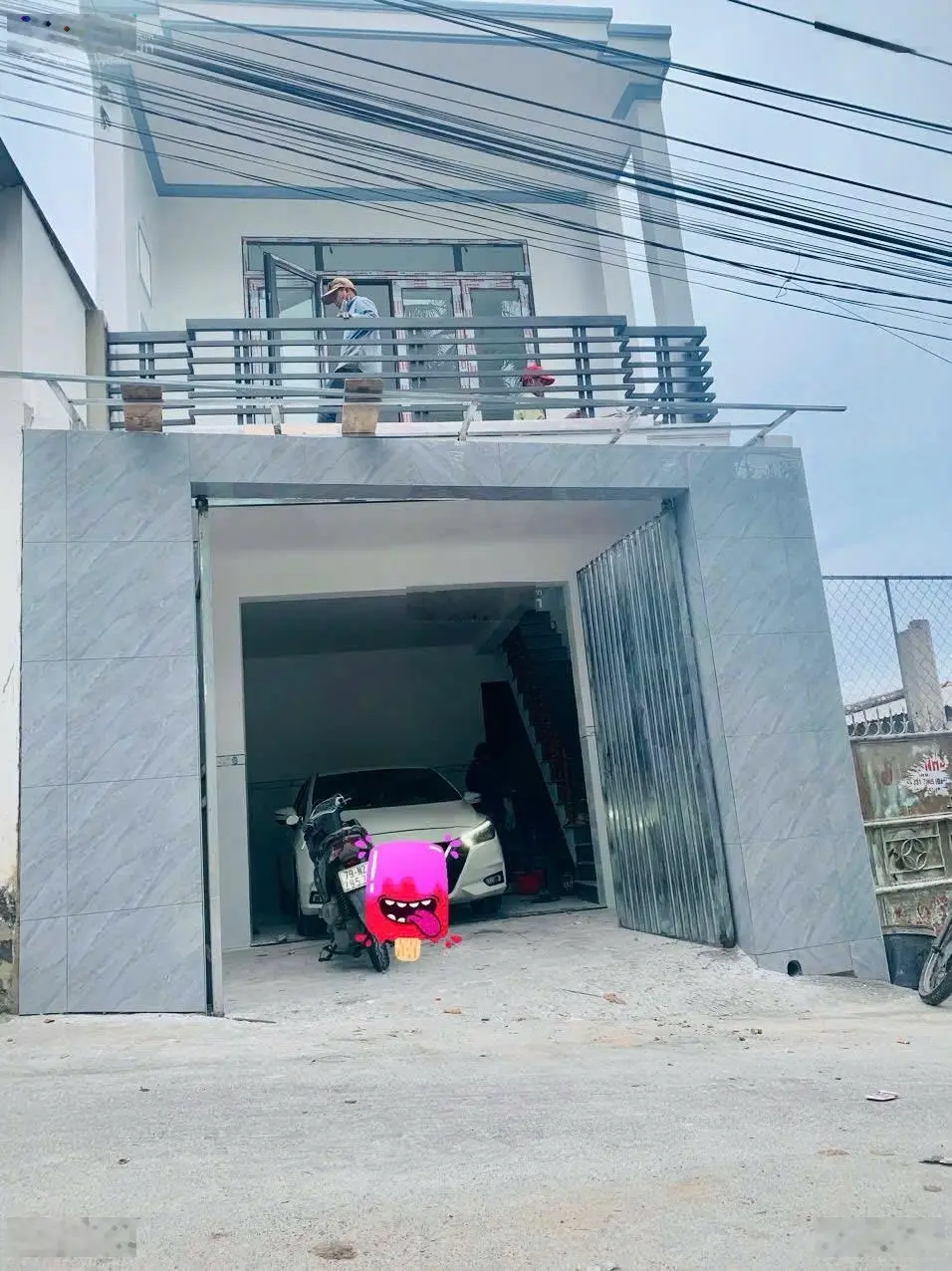 Bán nhà mới Ngô Đến Nha Trang, cách biển chỉ 1km, cách đường 2/4 chỉ 400m. Đường 2 oto né nhau