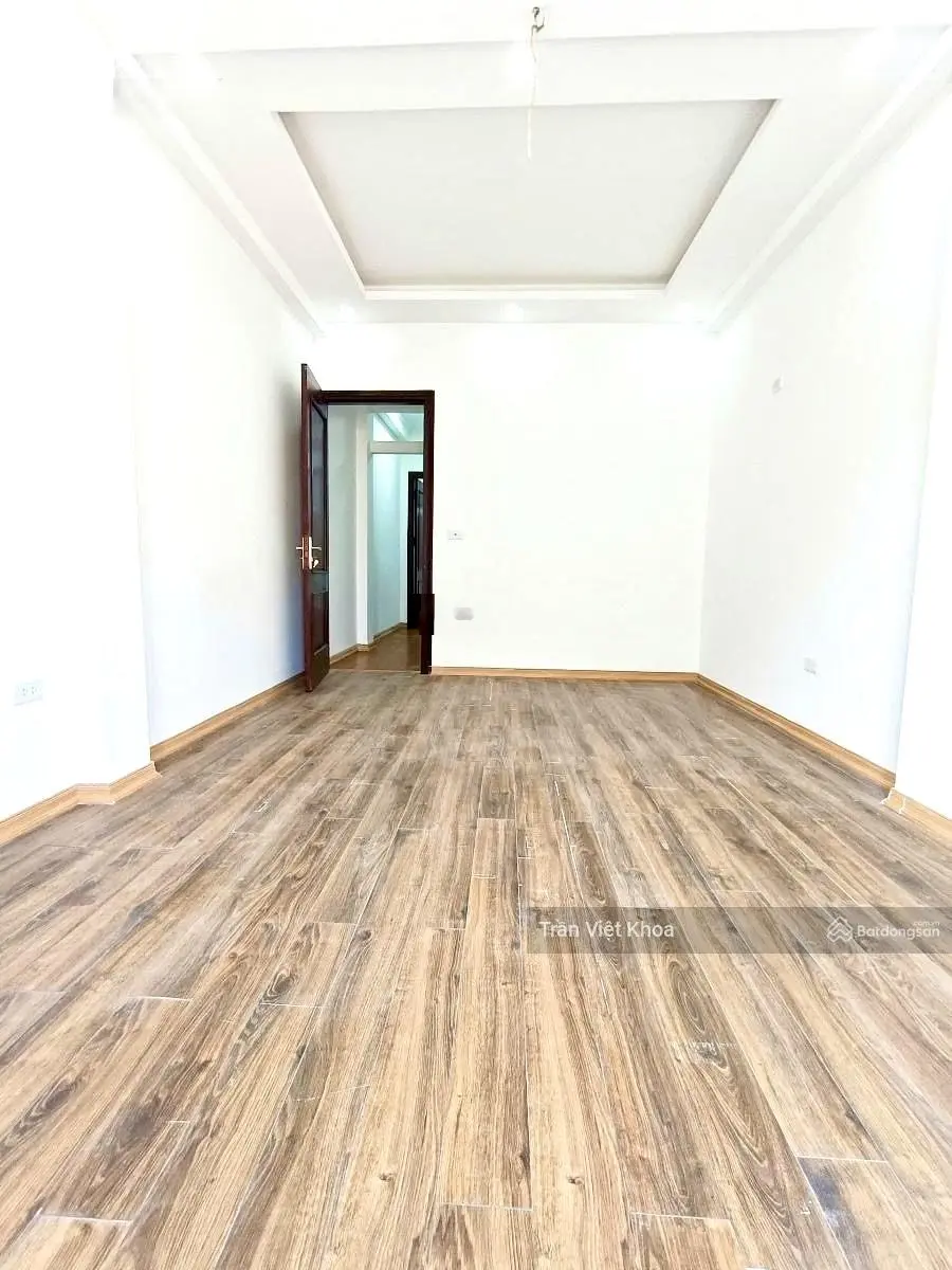 Bán nhà đẹp 4 tầng 48m2 - Phố Lụa, Vạn Phúc - Ô tô lùi cửa - 8.2 tỷ