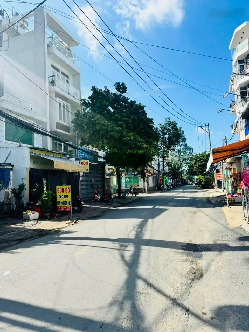 Bán Nhà Mặt Tiền đường Nguyễn Tuyển DT 250m2 (10m x25m) giá 33 tỷ đang cho ST Winmart thuê, SHR