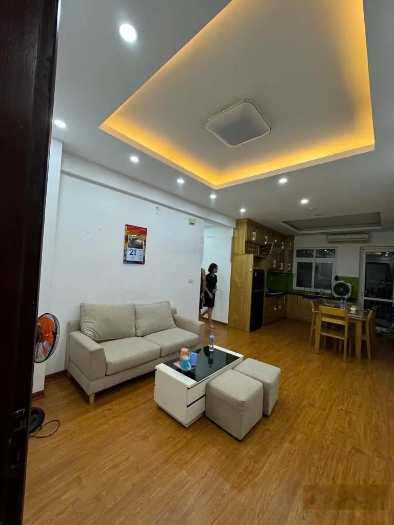 Bán căn hộ 3 phòng ngủ 2 vệ sinh 100m2 khu đô thị Sài Đồng - Căn góc tầng 9 thoáng mát siêu đẹp