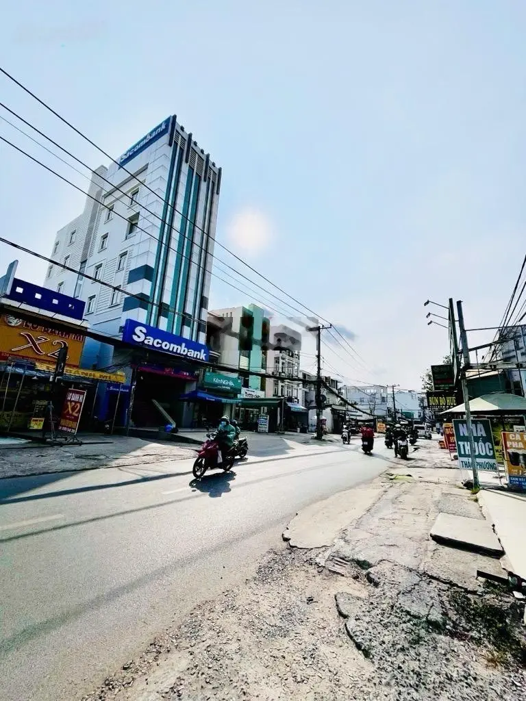 Siêu phẩm nhà đẹp 2 tầng ngang khủng 10m 20m ra Đ. Nguyễn Thị Định Q2