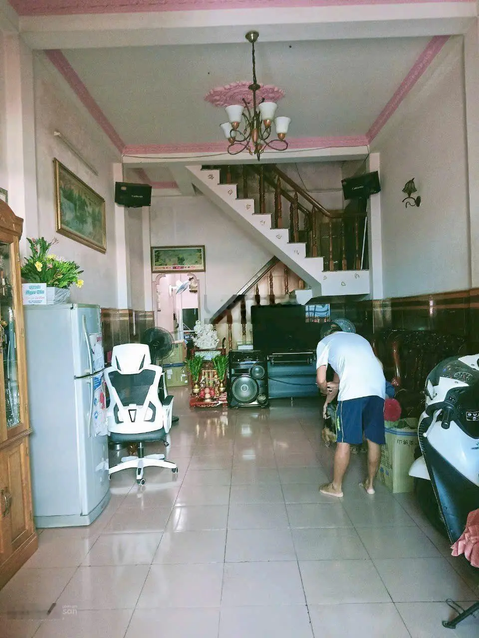Bán nhà 3 tầng có sân đậu xe hơi hẻm oto sát mặt tiền đường Đỗ Xuân Hợp, Phước Long B, TP Thủ Đức