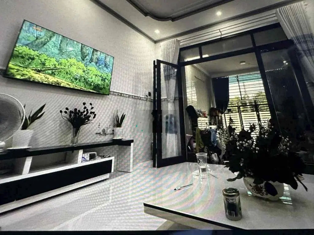 CẦN BÁN NHÀ LẦU GẦN CHỢ VƯỢT LŨ PHƯỜNG 8