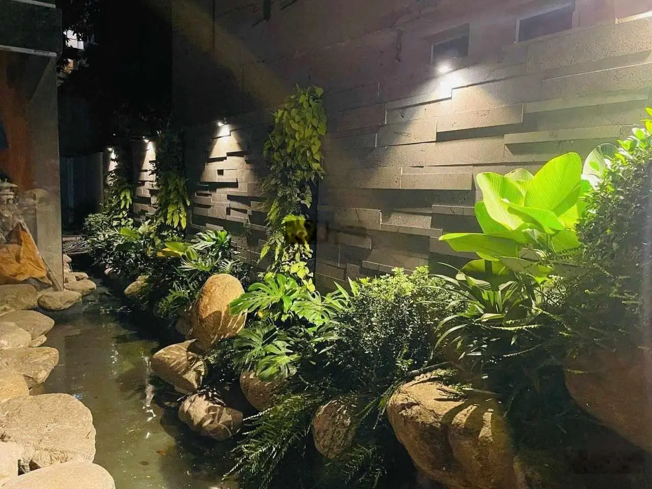 Bán biệt thự Thảo Điền đường Xuân Thủy - Vườn Nhật hồ cá Koi 0909 924 ***