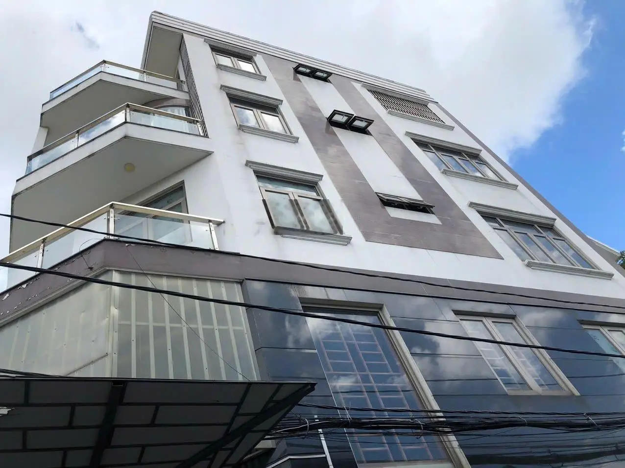 Bán chung cư mini đường số 9 quốc lộ 13 ngay vạn phúc giá tốt chỉ 9,5 tỷ 95 m2 pháp lý đầy đủ
