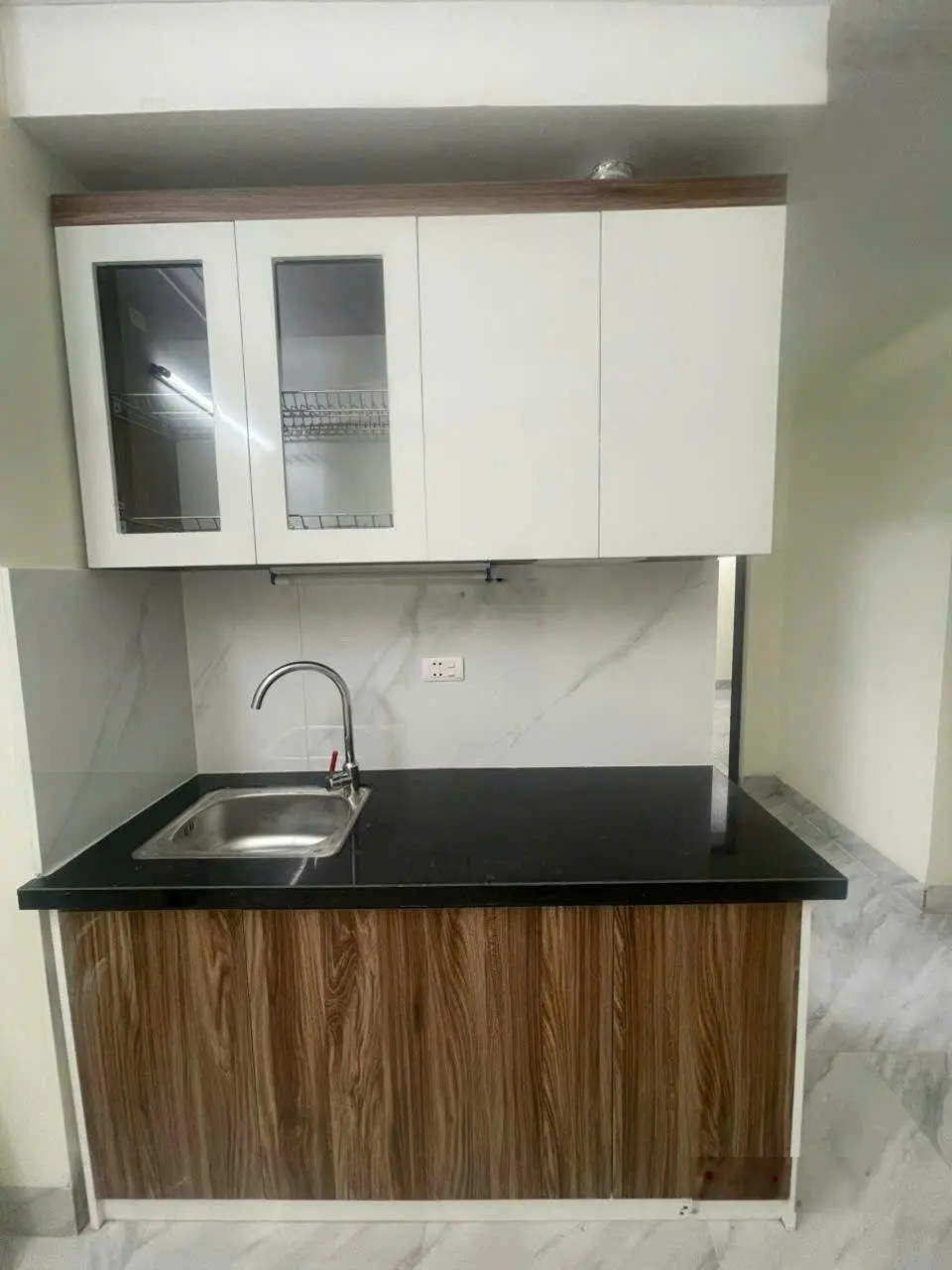 Bán tòa 6 tầng- xây mới thang máy, thiết kế 19 phòng khép kín. giá 20,5 tỷ.