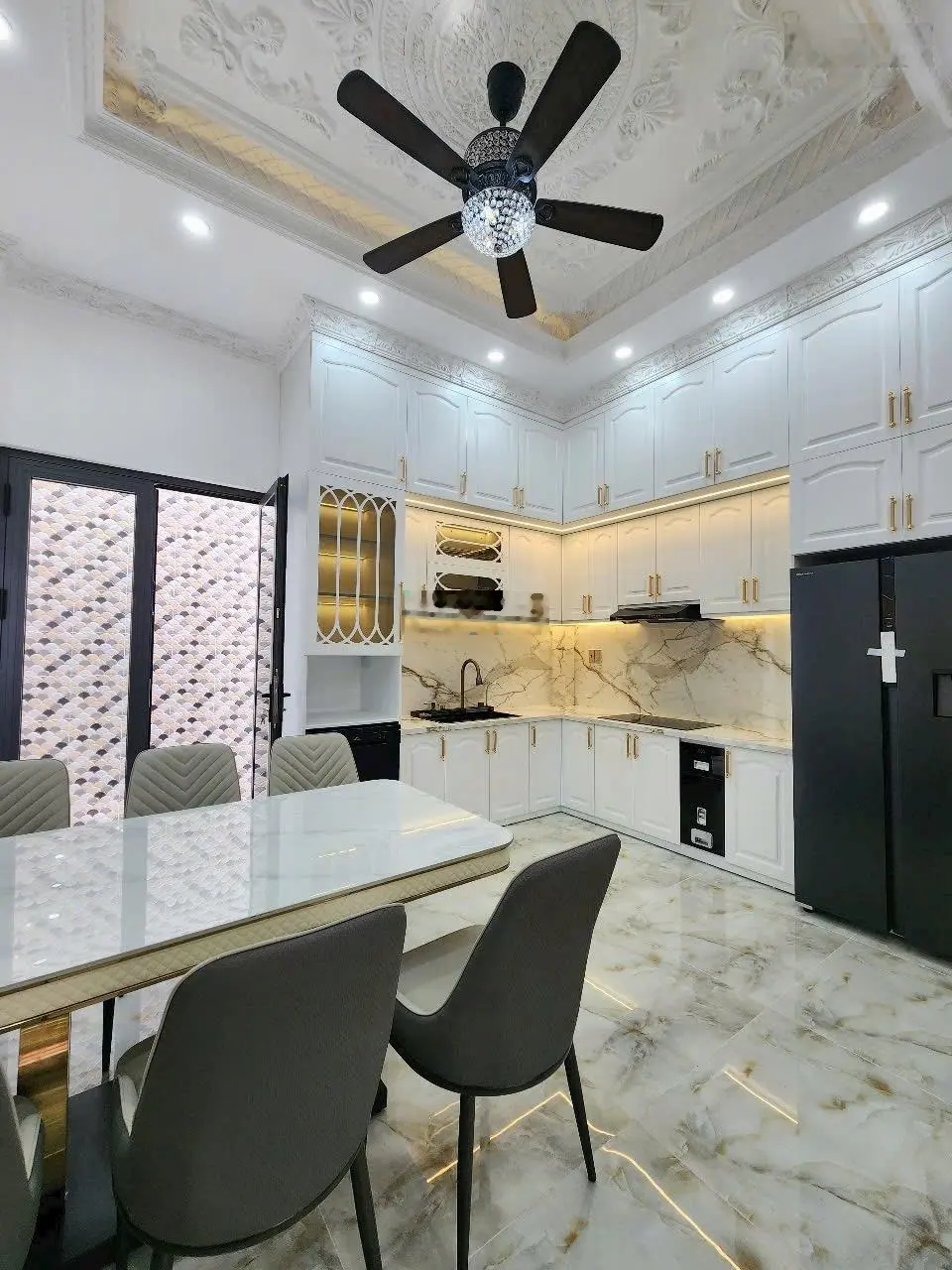 Bán nhà mới xây-tân cổ điển-xe hơi -huỳnh tấn phát-thị trấn-nhà bè