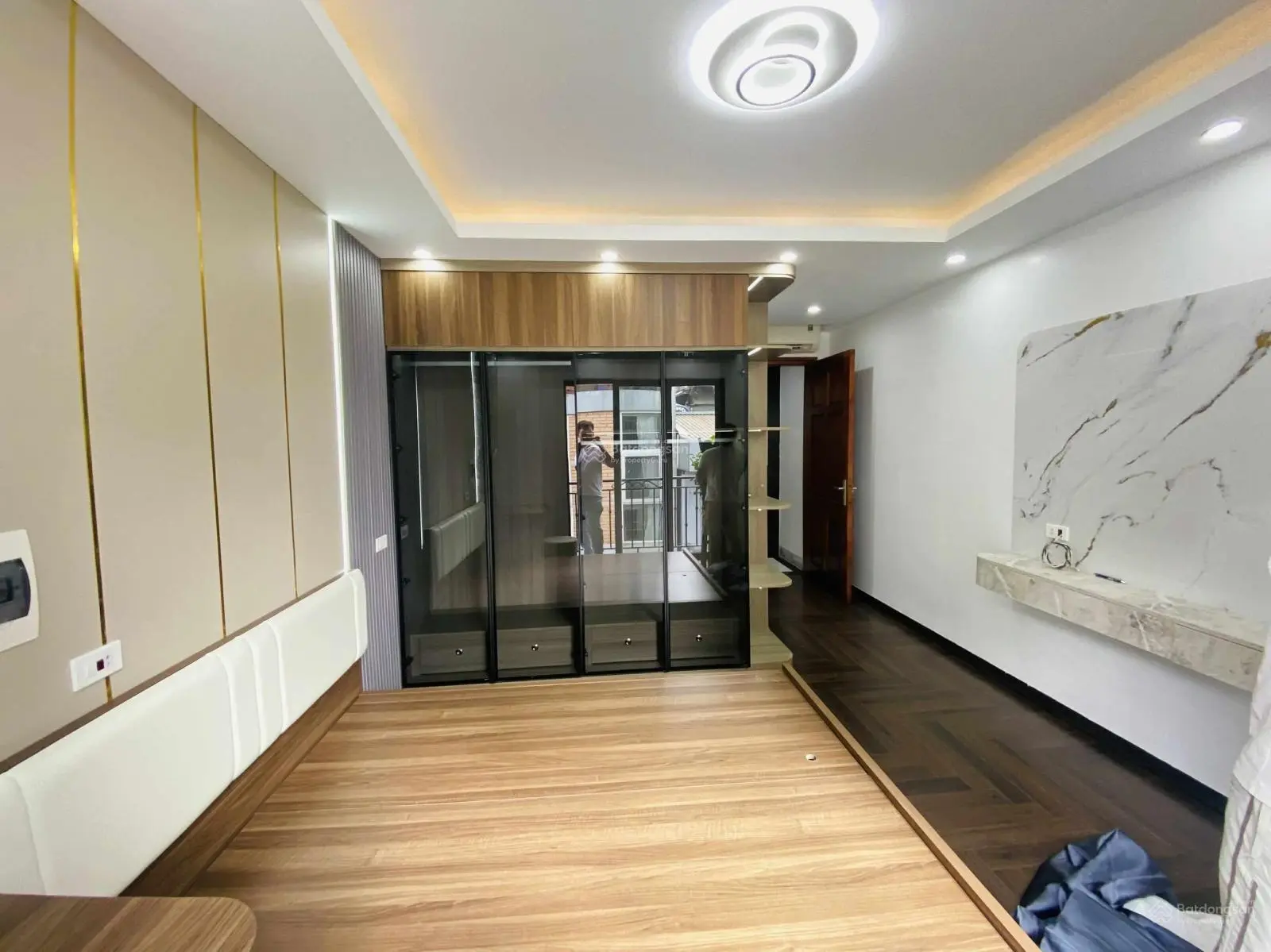 Bán nhà Lâm Hạ - 6 T thang máy ô tô vào nhà - vị trí siêu đẹp - khu quan chức - ở sướng 12,35 tỷ TL