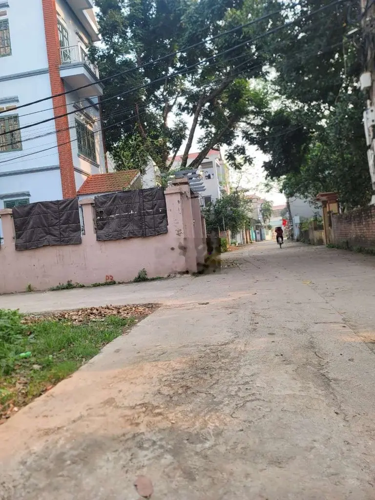 3 ô tô tránh bìa làng tằng my nam hồng