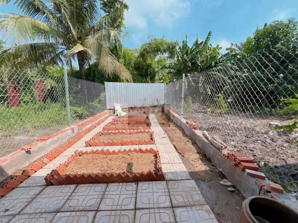 Nhà cấp 4 sân vườn Thị trấn Cần Giuộc, cách mặt tiền QL50 chỉ 500m