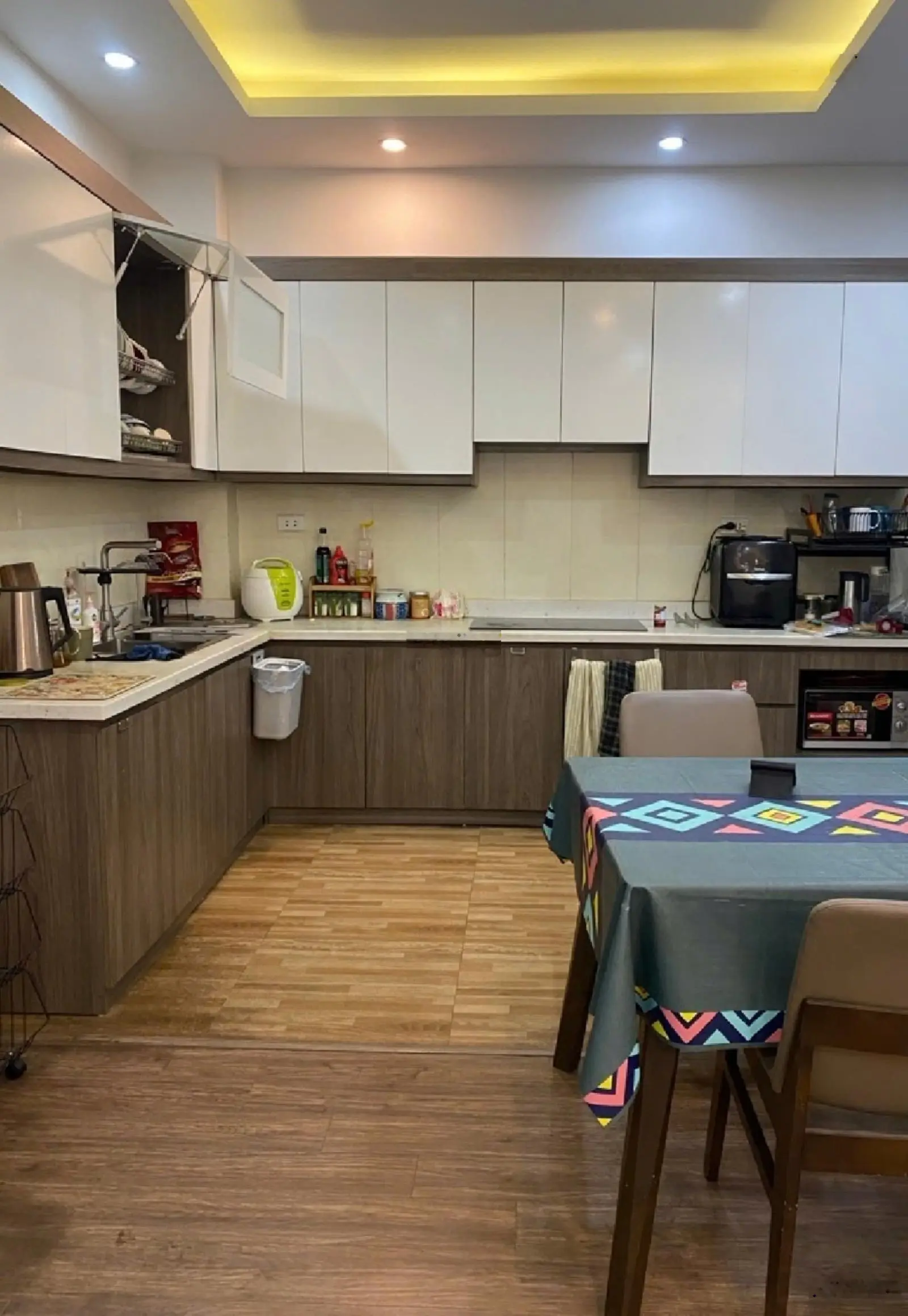 Bán tòa A chung cư An Sinh , 3 phòng ngủ, diện tích 122m2, tặng nội thất đẹp, ở ngay , giá 5,55 tỷ