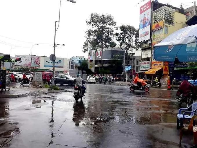 Hẻm 7m KD, Lý Thái Tổ, P10, Q10, 105m2, 2 tầng, nở hậu, giá rẻ. Tùng thổ cư