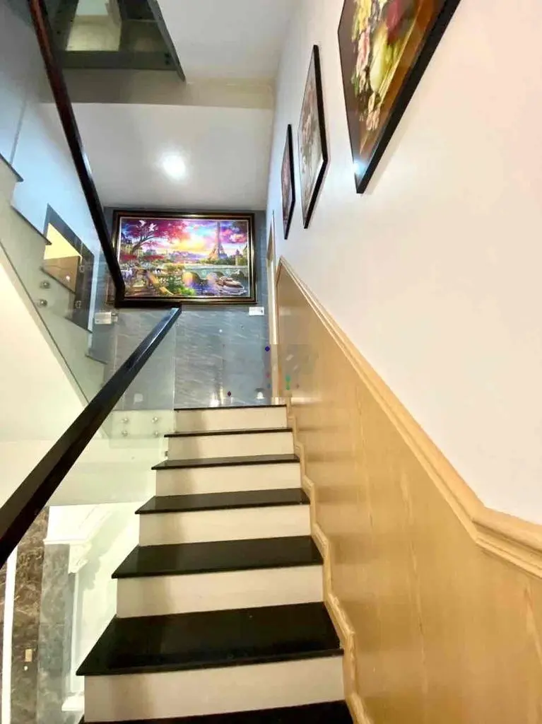 Bán nhà 3 tầng mặt tiền biển hoà minh đà nẵng