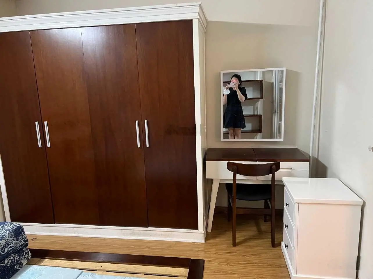 Cần bán căn hộ 1PN Flora Anh Đào, Đỗ Xuân Hợp Quận 9. Giá 1,9 tỷ view hồ bơi nội khu xanh mát