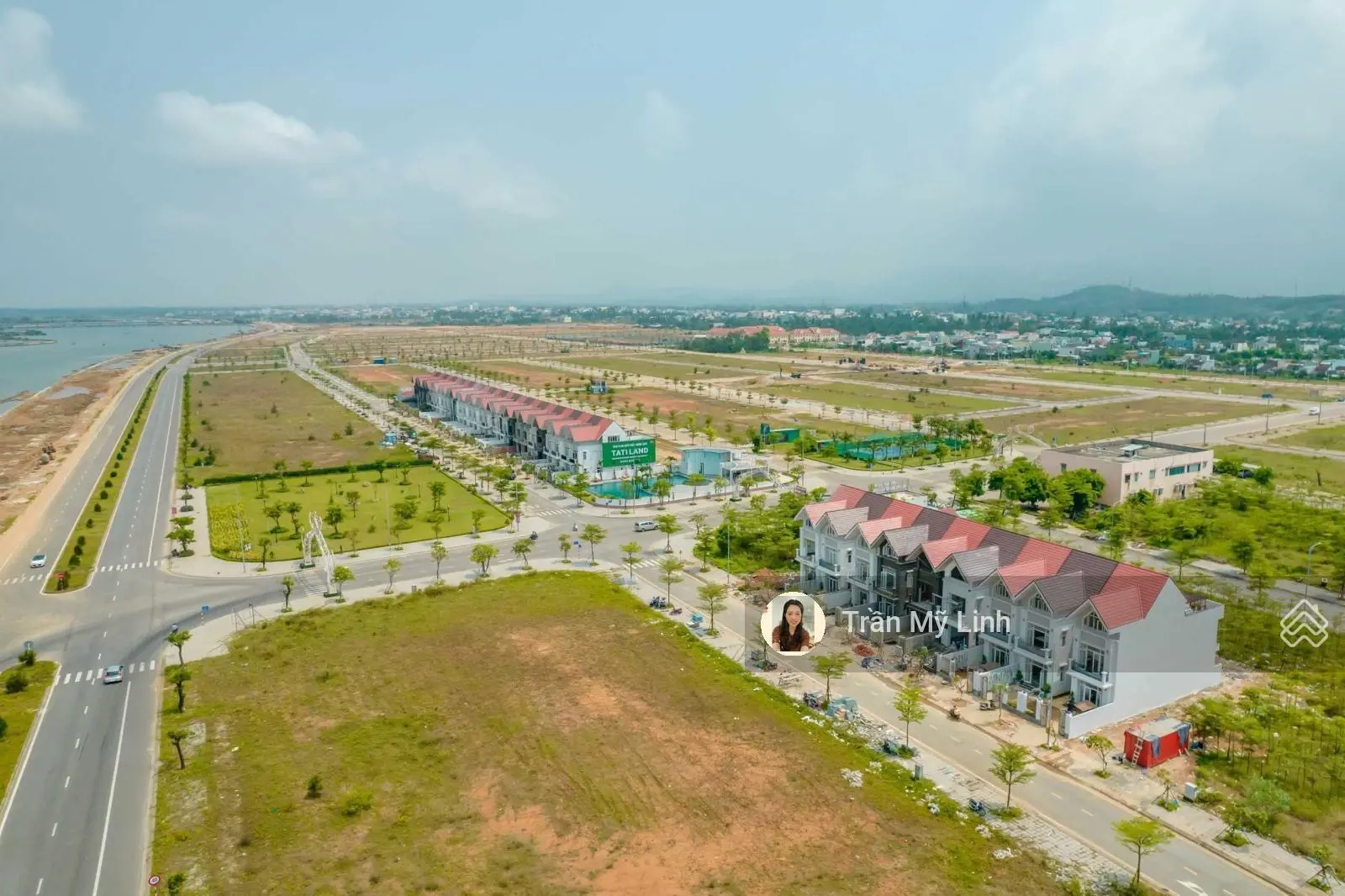 Bán lỗ, duy nhất 1 lô đường 20.5m sạch đẹp sát góc Vịnh An Hoà City. LH 0905 956 ***